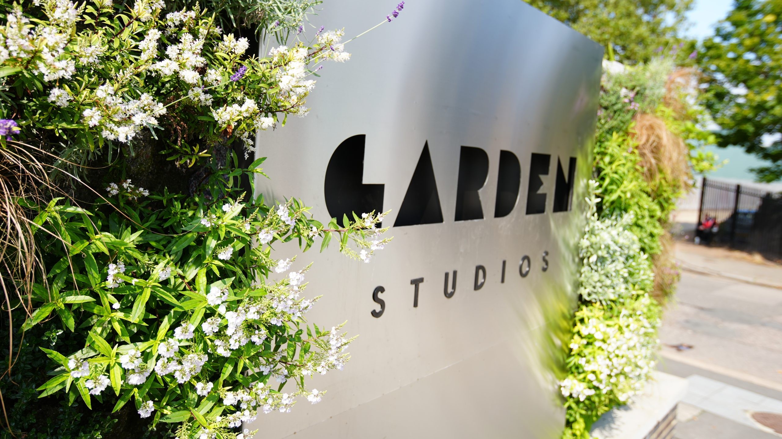 Location Transport Garden-Studios-London Garden Studios North London  